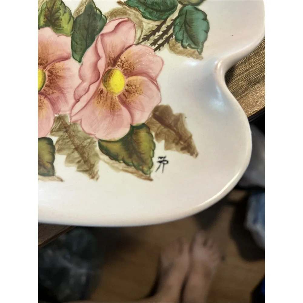 Dog rose Hand painted Plate 9 X‎ 6